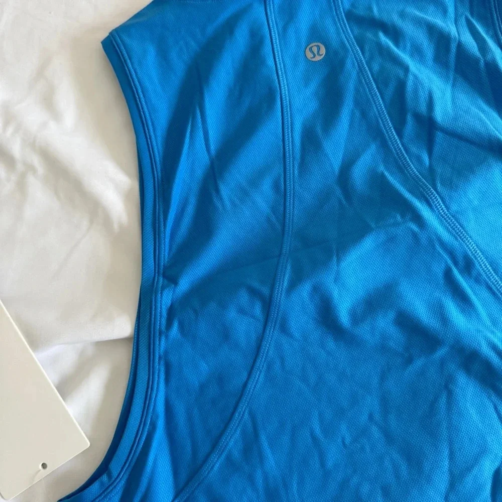 107 ๐๐ Lululemon Muslce Love Crop Tank * Tough - Cornflower - Picture 7 of 8